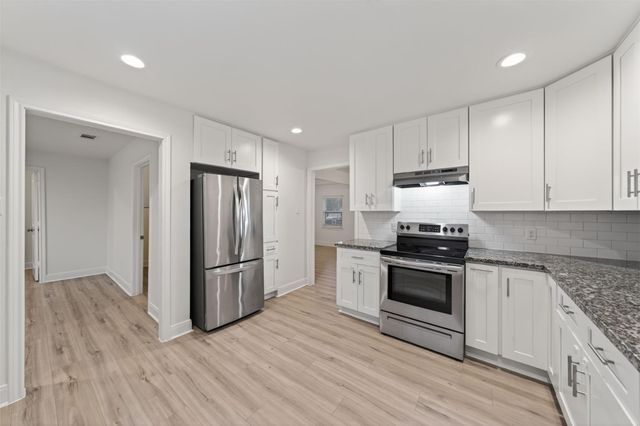 1707 W 43rd Street, Houston, TX 77018