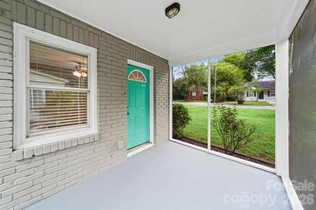 3137 Mathis Drive, Charlotte, NC 28208