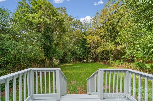 3137 Mathis Drive, Charlotte, NC 28208