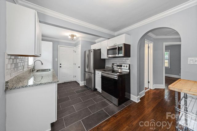 3137 Mathis Drive, Charlotte, NC 28208