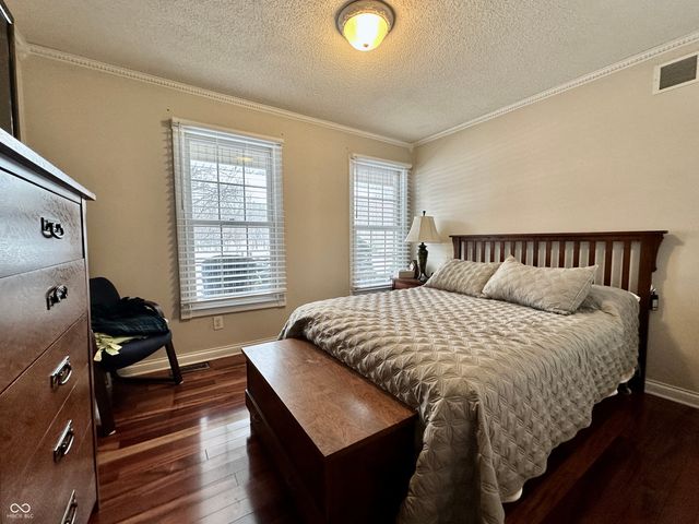 1552 W Foxcliff Drive S, Martinsville, IN 46151