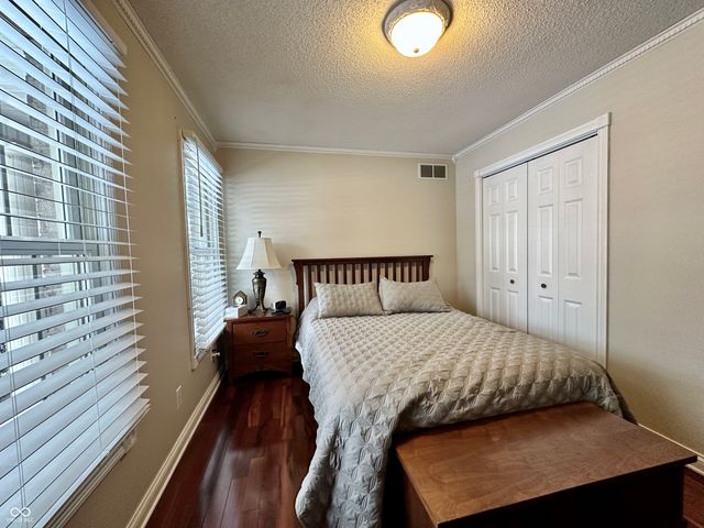 1552 W Foxcliff Drive S, Martinsville, IN 46151