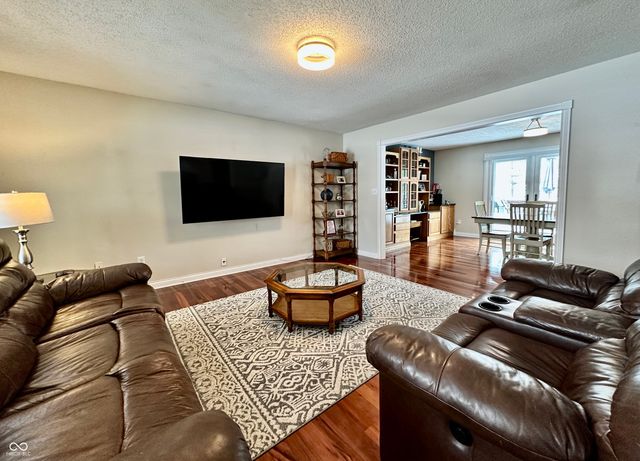 1552 W Foxcliff Drive S, Martinsville, IN 46151