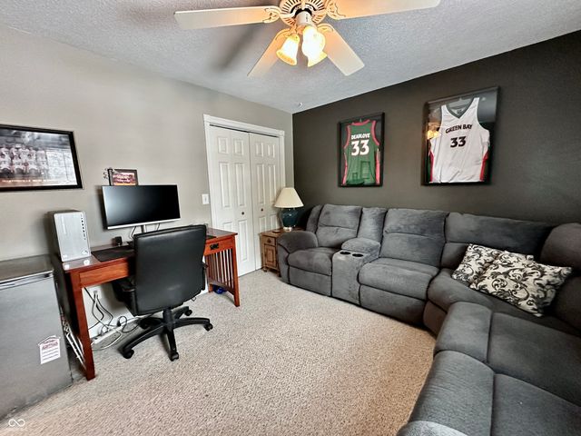 1552 W Foxcliff Drive S, Martinsville, IN 46151