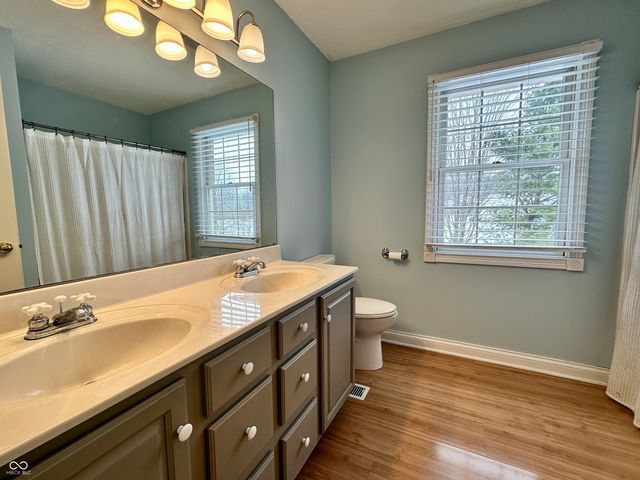 1552 W Foxcliff Drive S, Martinsville, IN 46151