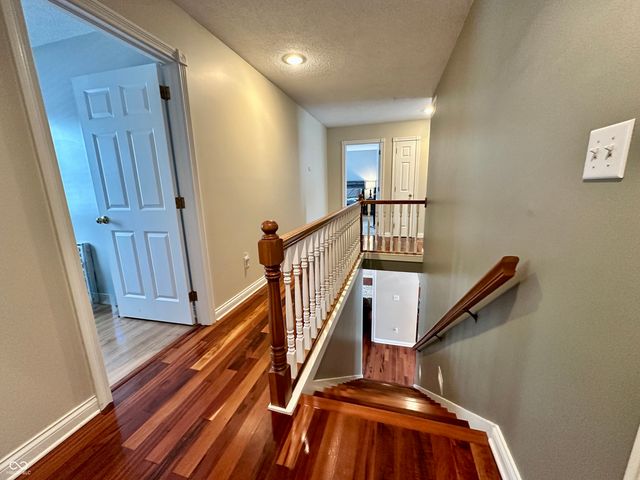 1552 W Foxcliff Drive S, Martinsville, IN 46151