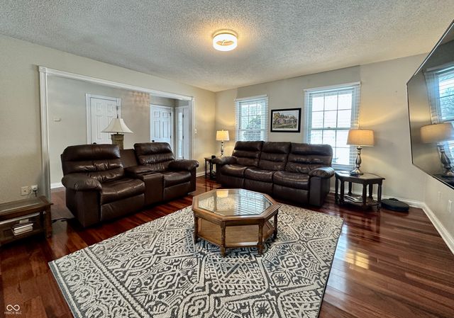 1552 W Foxcliff Drive S, Martinsville, IN 46151