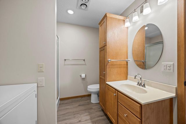512 Eric Drive, Osceola, WI 54020