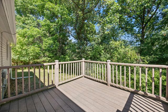 512 Eric Drive, Osceola, WI 54020