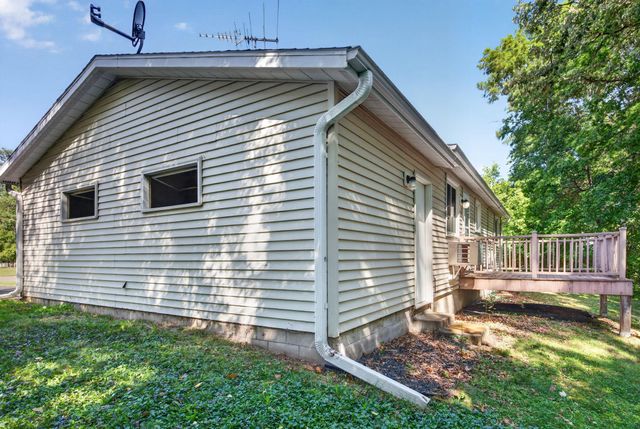 512 Eric Drive, Osceola, WI 54020