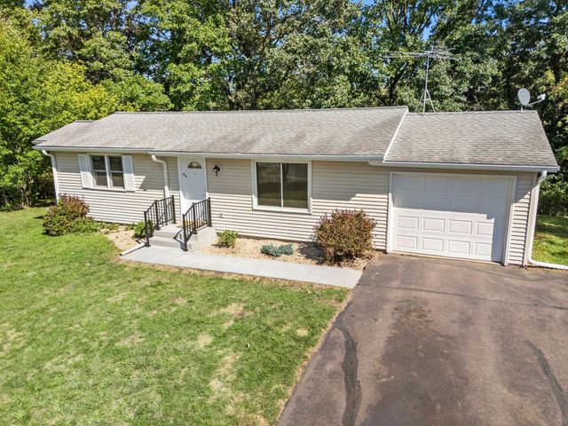512 Eric Drive, Osceola, WI 54020