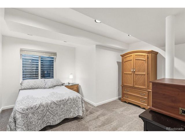 10059 Southlawn Cir, Commerce City, CO 80022