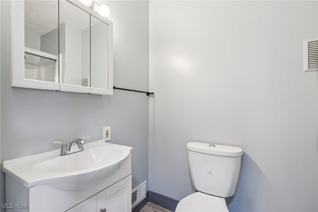 164 Burrows Street, Geneva, OH 44041