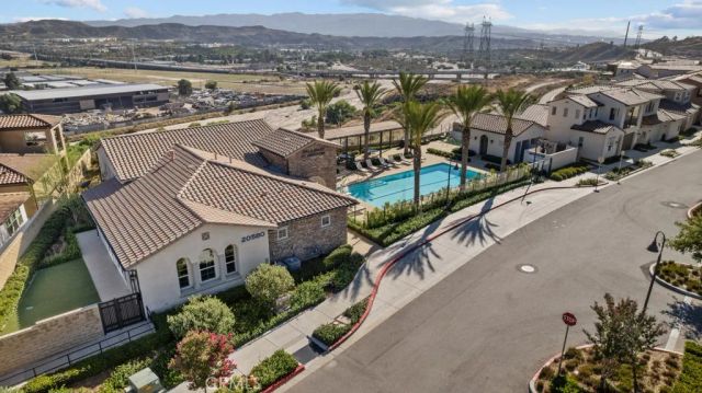 20552 Galloway, Saugus, CA 91350