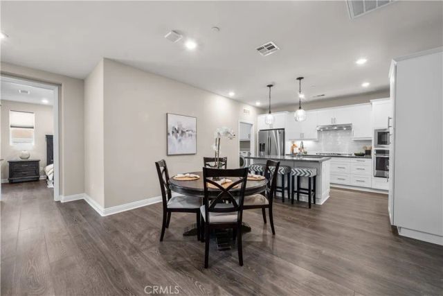 20552 Galloway, Saugus, CA 91350