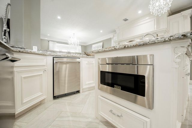 10887 Decatur Street, Willis, TX 77318