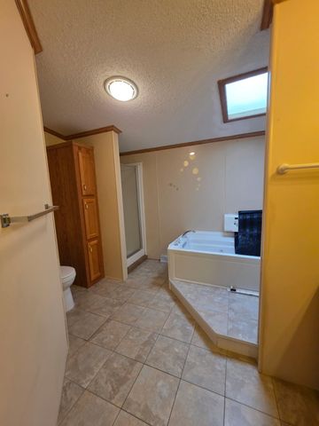 8959 Meadowview Drive, Kalamazoo, MI 49009