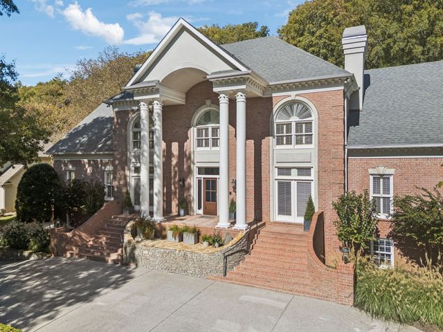 19 Park Mdws, Nashville, TN 37215