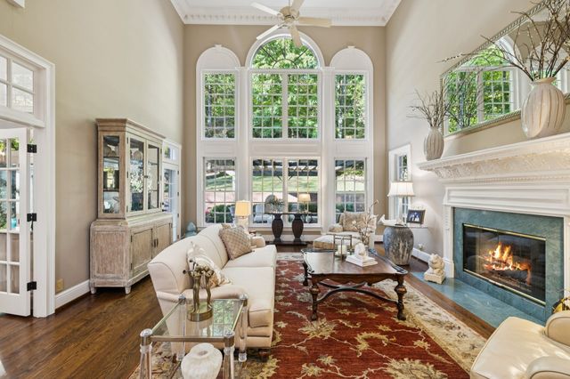 19 Park Mdws, Nashville, TN 37215