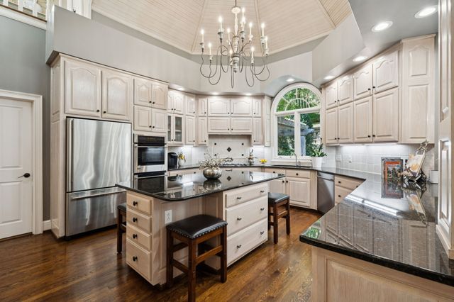 19 Park Mdws, Nashville, TN 37215