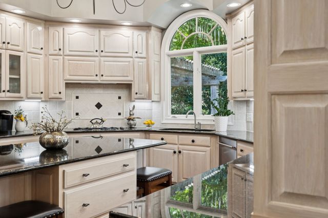 19 Park Mdws, Nashville, TN 37215