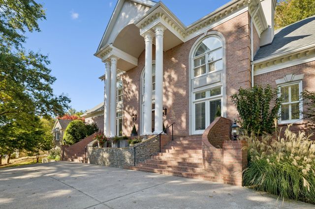 19 Park Mdws, Nashville, TN 37215