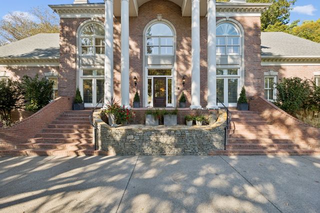 19 Park Mdws, Nashville, TN 37215