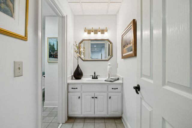 19 Park Mdws, Nashville, TN 37215