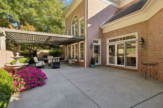 19 Park Mdws, Nashville, TN 37215