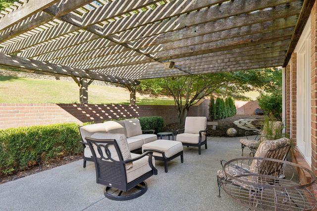 19 Park Mdws, Nashville, TN 37215