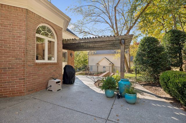 19 Park Mdws, Nashville, TN 37215