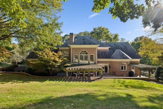 19 Park Mdws, Nashville, TN 37215