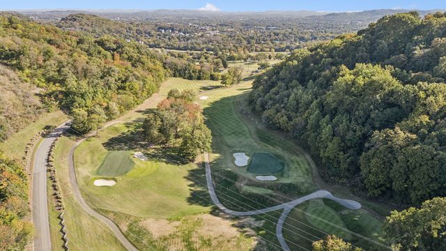 19 Park Mdws, Nashville, TN 37215