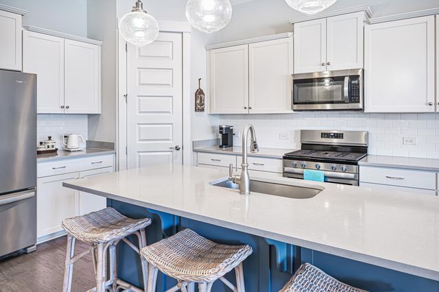 2202 Brockton Lane, Mount Pleasant, SC 29466