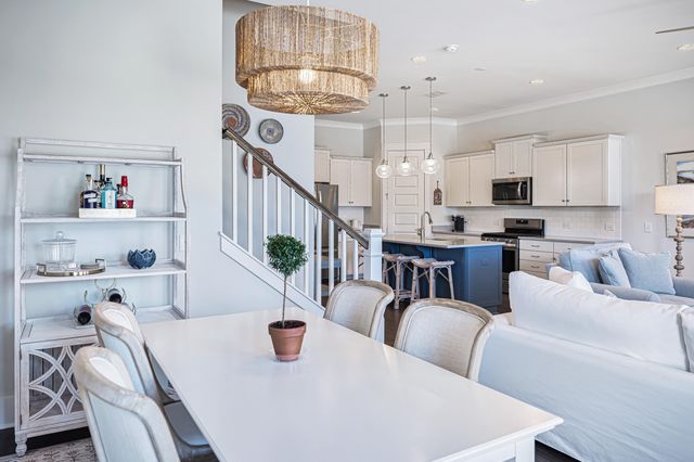 2202 Brockton Lane, Mount Pleasant, SC 29466