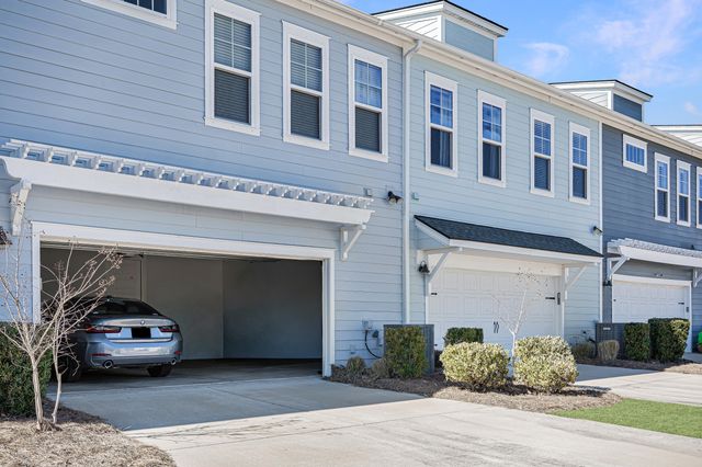 2202 Brockton Lane, Mount Pleasant, SC 29466