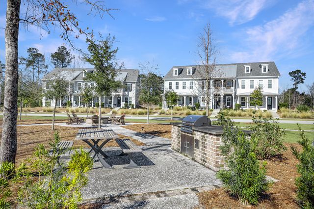 2202 Brockton Lane, Mount Pleasant, SC 29466