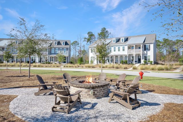 2202 Brockton Lane, Mount Pleasant, SC 29466