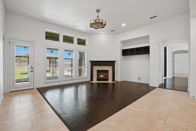 715 Simmons Road, Double Oak, TX 75077