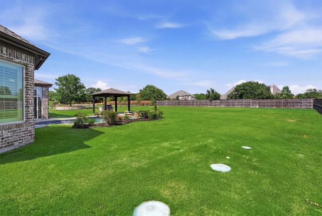 715 Simmons Road, Double Oak, TX 75077