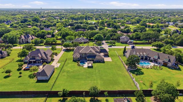 715 Simmons Road, Double Oak, TX 75077