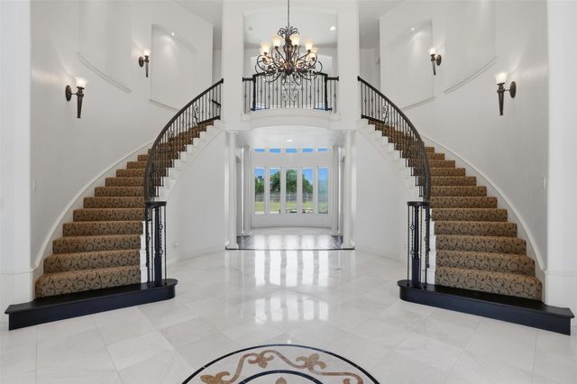715 Simmons Road, Double Oak, TX 75077