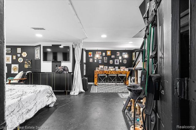 4401 Kensington Avenue, Detroit, MI 48224