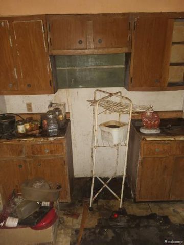 224 Tennyson Street, Highland Park, MI 48203