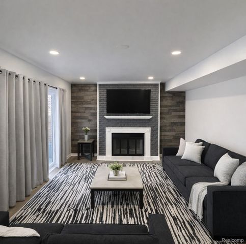 25880 Cherry Hill Road, Dearborn Heights, MI 48127