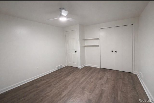 25880 Cherry Hill Road, Dearborn Heights, MI 48127