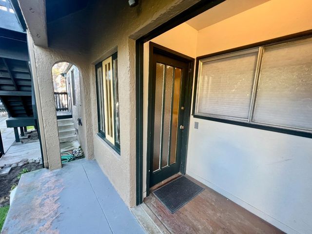 160 Monterey Avenue, Pacific Grove, CA 93950