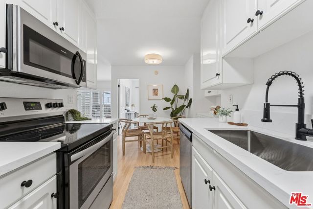 2308 Schader Drive 308, Santa Monica, CA 90404