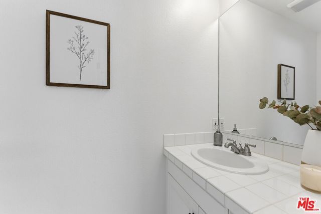 2308 Schader Drive 308, Santa Monica, CA 90404