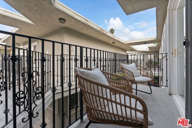 2308 Schader Drive 308, Santa Monica, CA 90404